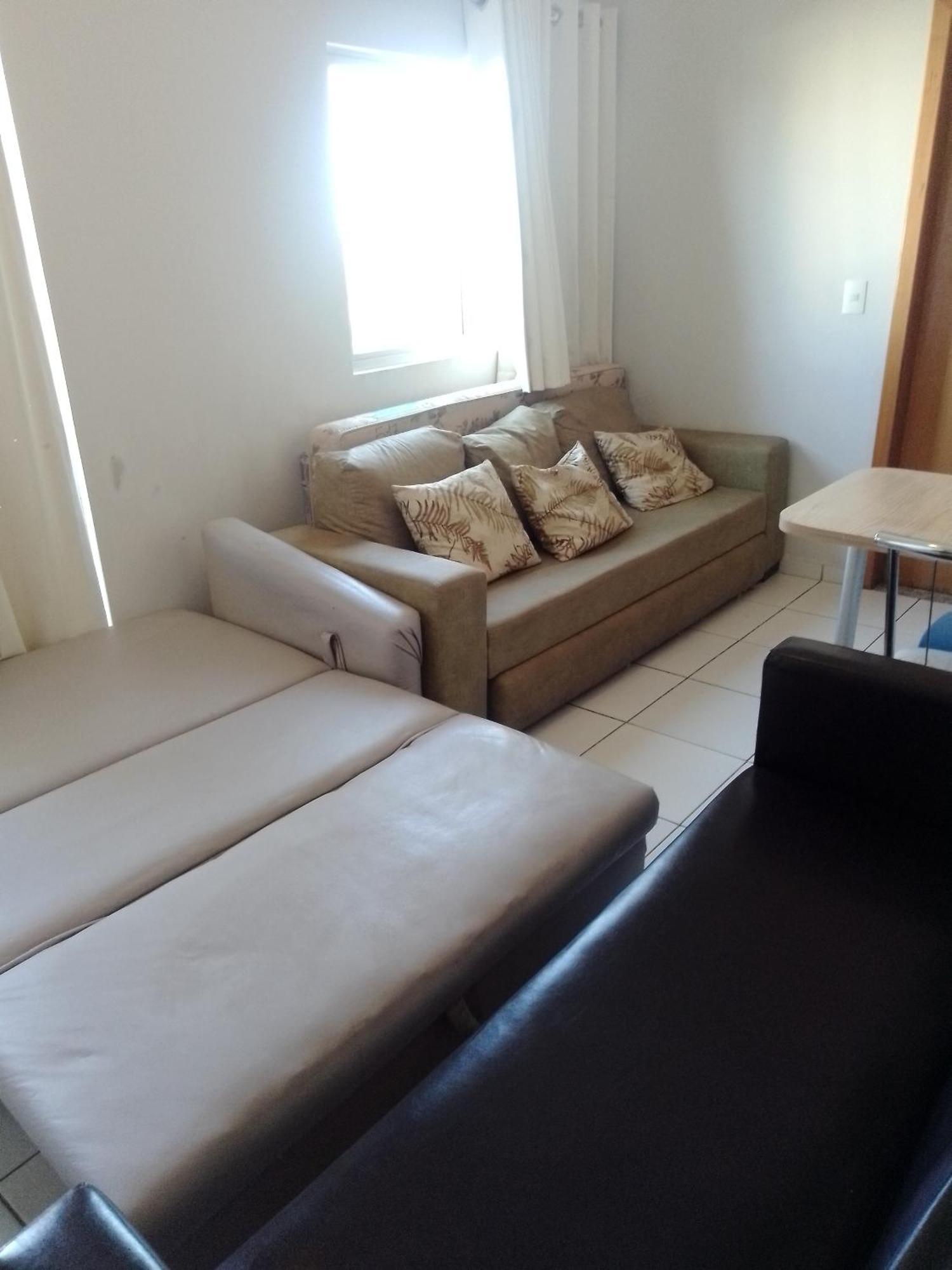 Golden dolphin Express 5pessoas mais 1 criança até 5 anos com toalhas e roupas de cama,lençóis, travesseiros e fronhas e 3 parques aquáticos termais limpeza impostos e taxas já incluso Caldas Novas Camera foto