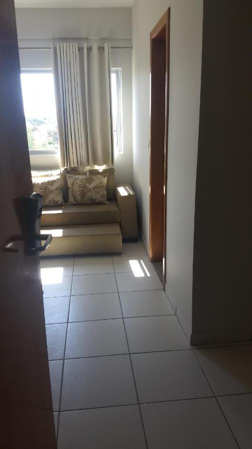Golden dolphin Express 5pessoas mais 1 criança até 5 anos com toalhas e roupas de cama,lençóis, travesseiros e fronhas e 3 parques aquáticos termais limpeza impostos e taxas já incluso Caldas Novas Esterno foto