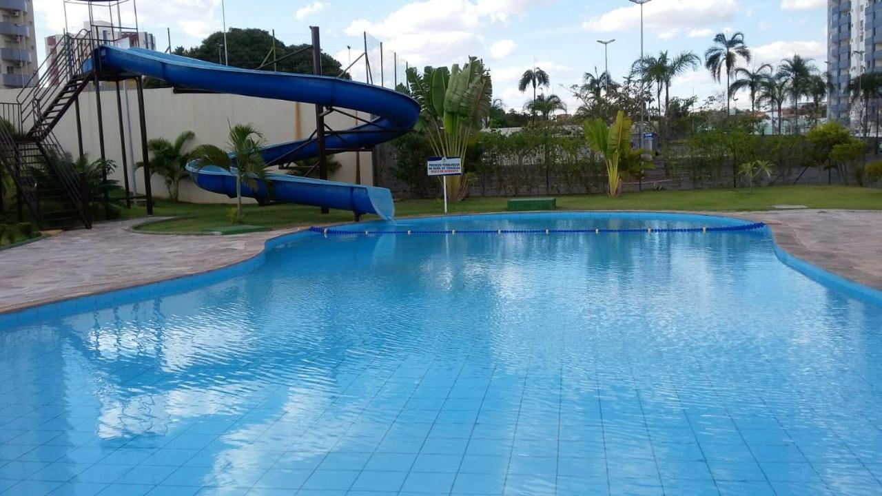 Golden dolphin Express 5pessoas mais 1 criança até 5 anos com toalhas e roupas de cama,lençóis, travesseiros e fronhas e 3 parques aquáticos termais limpeza impostos e taxas já incluso Caldas Novas Esterno foto