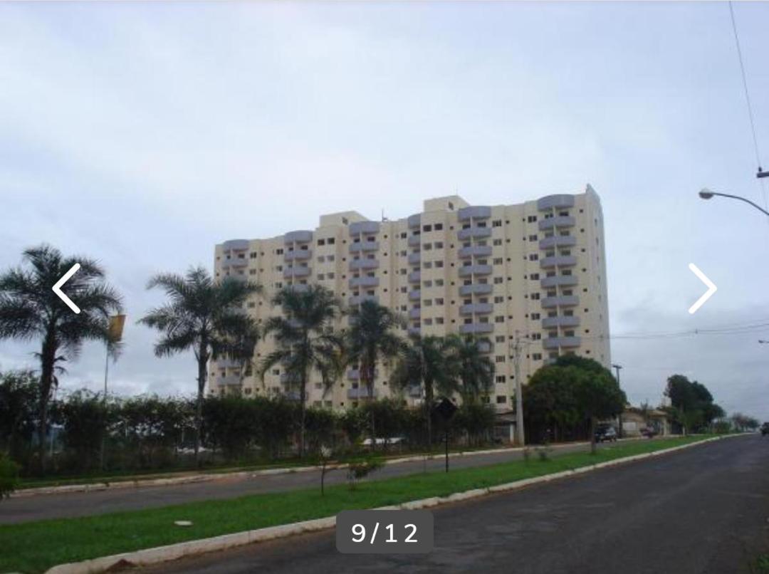 Golden dolphin Express 5pessoas mais 1 criança até 5 anos com toalhas e roupas de cama,lençóis, travesseiros e fronhas e 3 parques aquáticos termais limpeza impostos e taxas já incluso Caldas Novas Esterno foto
