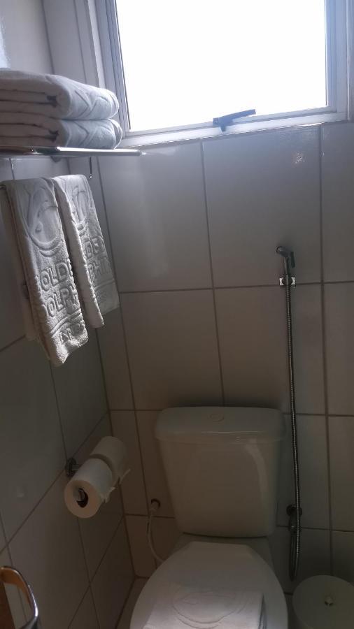 Golden dolphin Express 5pessoas mais 1 criança até 5 anos com toalhas e roupas de cama,lençóis, travesseiros e fronhas e 3 parques aquáticos termais limpeza impostos e taxas já incluso Caldas Novas Esterno foto